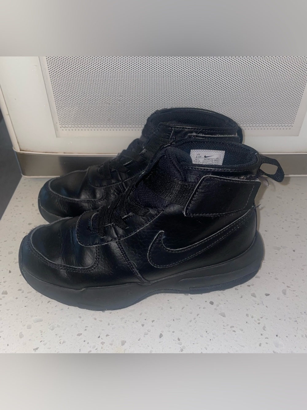 Black Kids Air Max Goaterra 2.0 Boots Size 2.5Y
